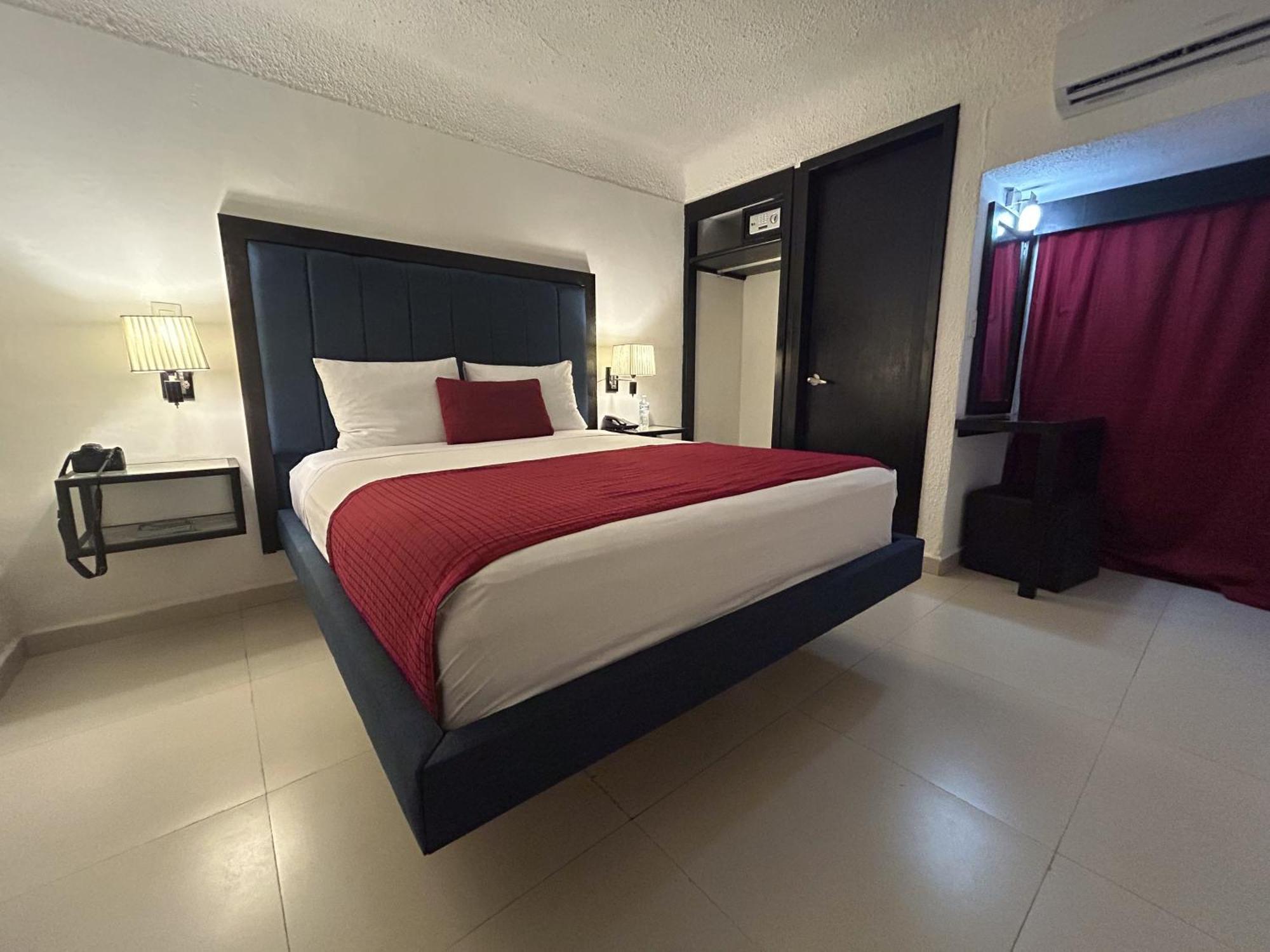 Choco'S Hotel Villahermosa Exteriör bild