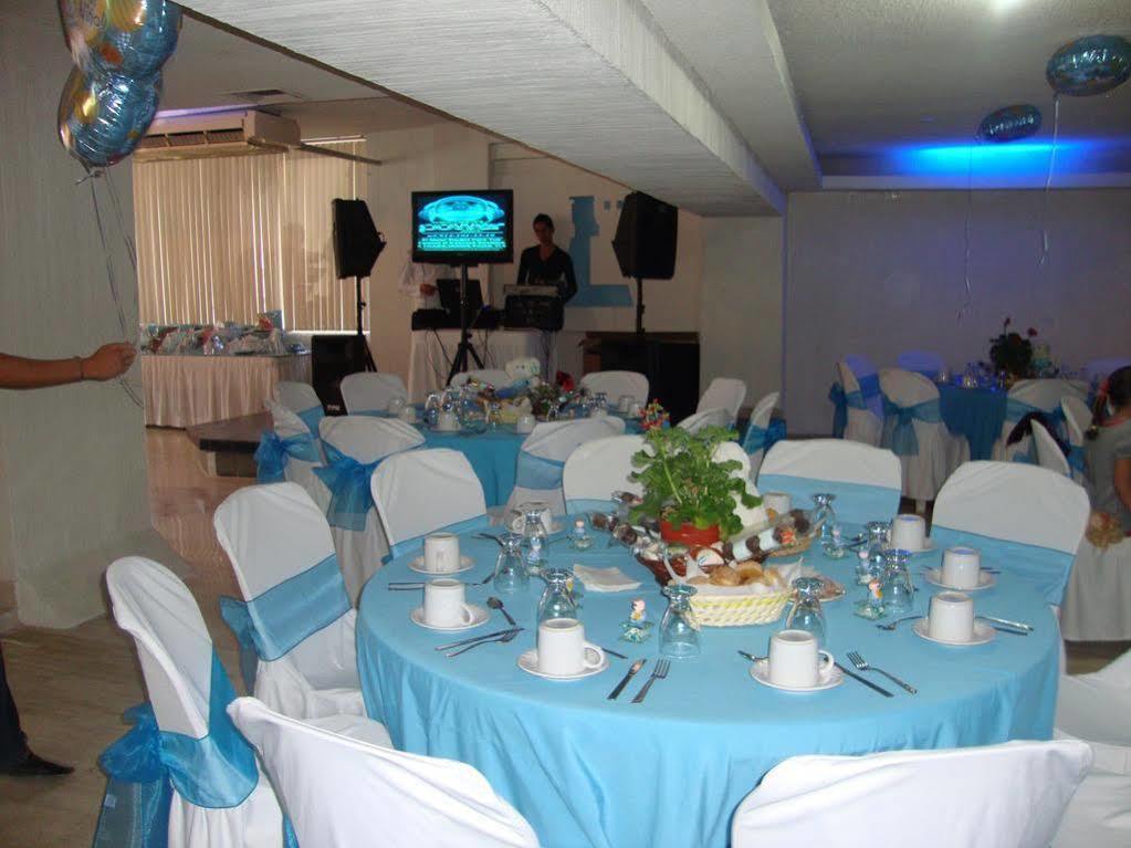 Choco'S Hotel Villahermosa Exteriör bild